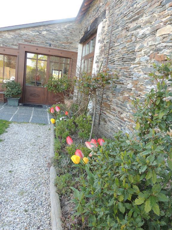 Les Chambres Du Meunier Juigne-sur-Loire Exterior photo